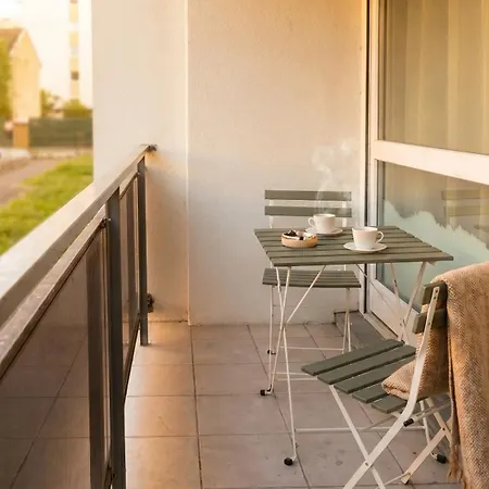 Escale Avec Balcon - Proche Euroairport Et Frontiere Apartment